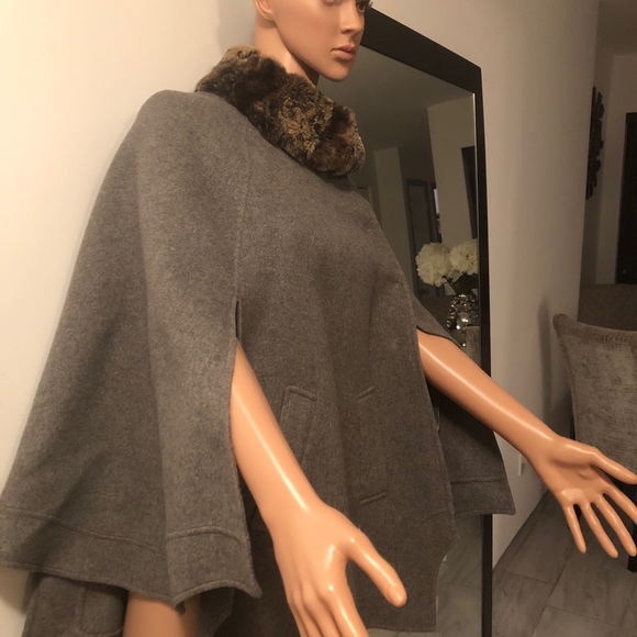 Beautiful Laundry By Design Gray Poncho Size Small - Picture 4 of 7